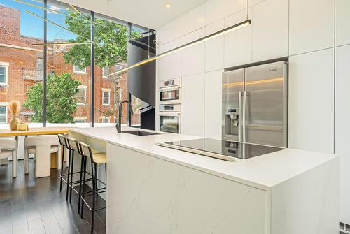 Kitchen - 407  - 413 Av. Édouard-Charles, Montréal (Outremont), QC - Indoor Photo Showing Kitchen