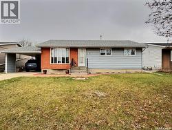 127 McDonald ROAD  Estevan, SK S4A 0B9