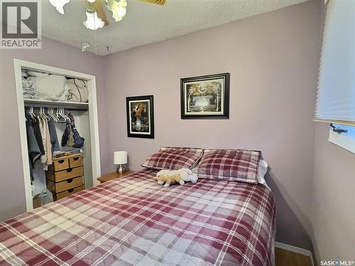 127 Mcdonald Road, Estevan, SK - Indoor Photo Showing Bedroom