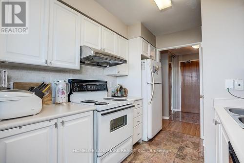 807 - 238 Doris Avenue, Toronto, ON - Indoor Photo Showing Kitchen With Double Sink