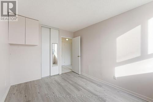 401 - 2000 Jasmine Crescent, Ottawa, ON - Indoor Photo Showing Other Room