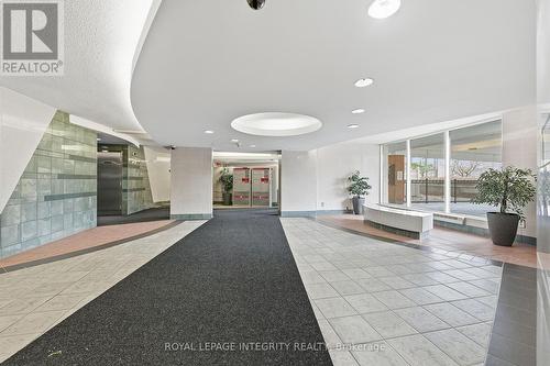 401 - 2000 Jasmine Crescent, Ottawa, ON - Indoor Photo Showing Other Room