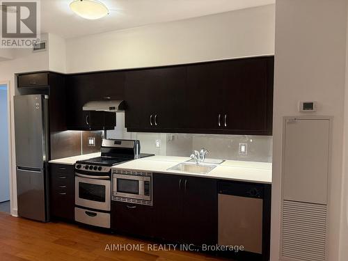 921 - 320 Richmond Street E, Toronto, ON - Indoor Photo Showing Kitchen With Stainless Steel Kitchen