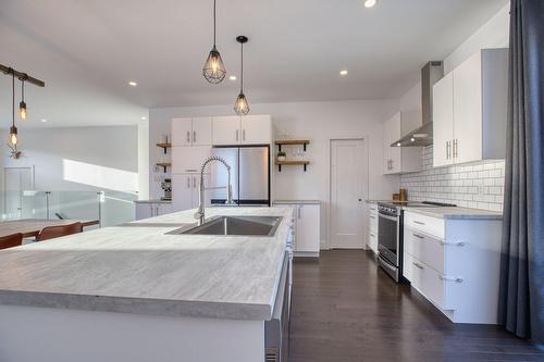 Cuisine - 649  - 649A Rue Beauregard, Sainte-Agathe-Des-Monts, QC - Indoor Photo Showing Kitchen With Upgraded Kitchen
