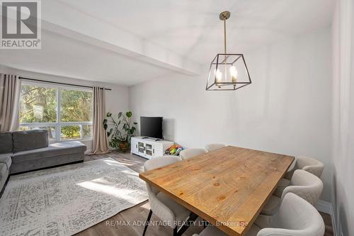56 - 135 Belmont Drive, London South (South O), ON - Indoor Photo Showing Living Room