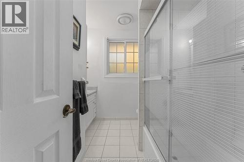1005 Bouffard, Lasalle, ON - Indoor Photo Showing Bathroom