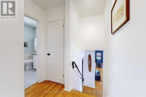 19 Douglas Road, Hamilton, ON - Indoor Photo Showing Other Room