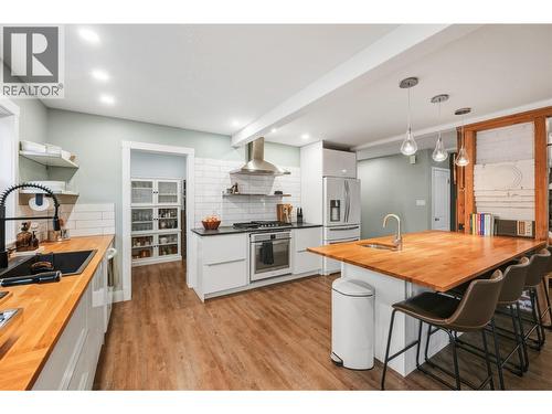 1273 Killarney Street, Penticton, BC - Indoor Photo Showing Kitchen With Upgraded Kitchen