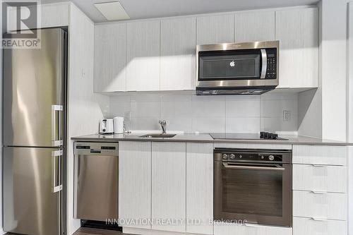 1702 - 105 Champagne Avenue S, Ottawa, ON - Indoor Photo Showing Kitchen With Upgraded Kitchen