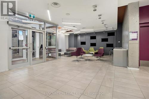 1702 - 105 Champagne Avenue S, Ottawa, ON - Indoor Photo Showing Other Room