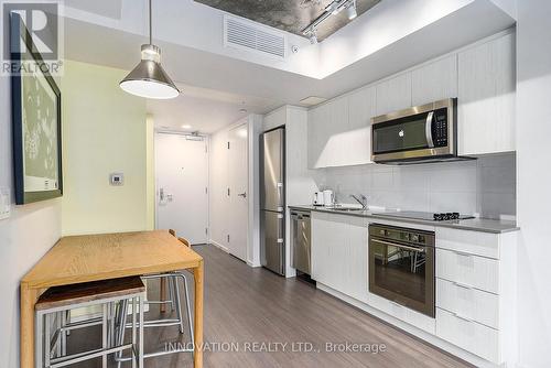 1702 - 105 Champagne Avenue S, Ottawa, ON - Indoor Photo Showing Kitchen
