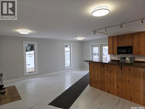 1111 Centennial Way, Humboldt, SK - Indoor Photo Showing Kitchen