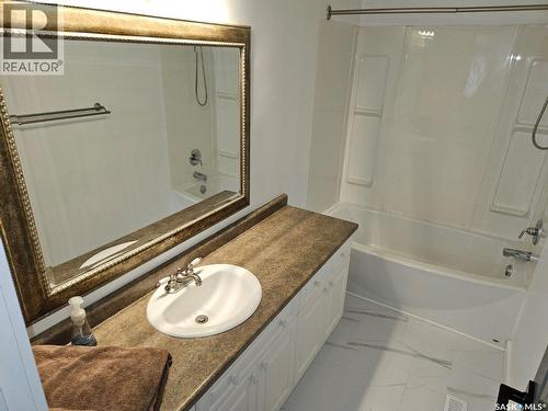 1111 Centennial Way, Humboldt, SK - Indoor Photo Showing Bathroom