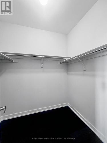 1215 Dartmouth Crescent, Oakville, ON - Indoor With Storage