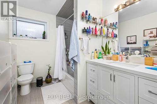 78 Sunset Trail, Toronto, ON - Indoor Photo Showing Bathroom