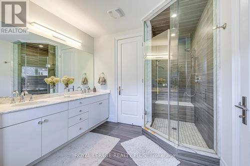 221 Hanover Street, Oakville, ON - Indoor Photo Showing Bathroom