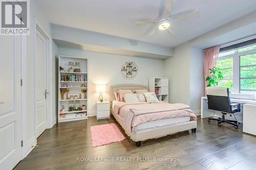 221 Hanover Street, Oakville, ON - Indoor Photo Showing Bedroom