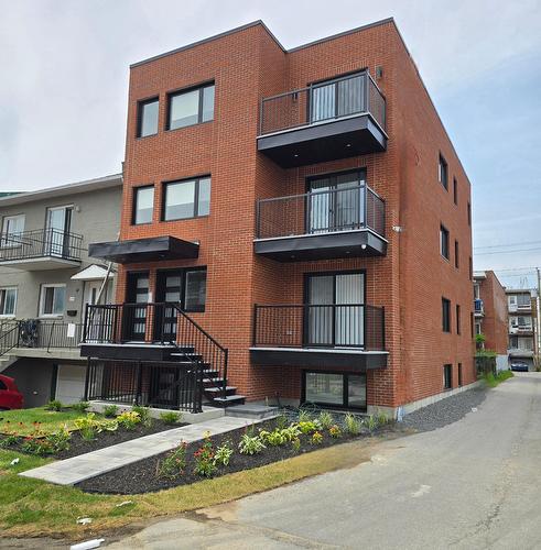 Frontage - 4-4155 55E Rue, Montréal (Villeray/Saint-Michel/Parc-Extension), QC - Outdoor With Balcony