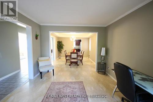 7374 Black Walnut Trail, Mississauga, ON - Indoor