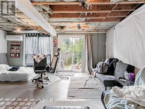 64 - 2050 Upper Middle Road, Burlington, ON - Indoor