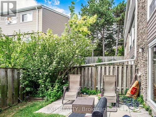 64 - 2050 Upper Middle Road, Burlington, ON - Outdoor