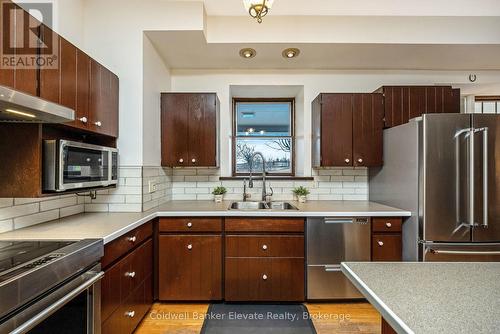 5006 6Th Line, Guelph/Eramosa, ON - Indoor Photo Showing Kitchen With Stainless Steel Kitchen With Double Sink