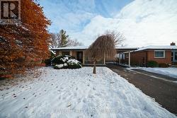 5 BURDOCK BOULEVARD  Brantford, ON N3R 6B5