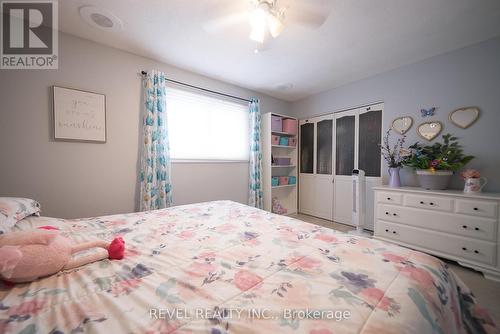 5 Burdock Boulevard, Brantford, ON - Indoor Photo Showing Bedroom