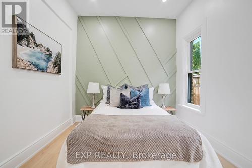28 Springbank Drive, London South, ON - Indoor Photo Showing Bedroom