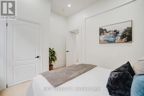 28 Springbank Drive, London South, ON - Indoor Photo Showing Bedroom