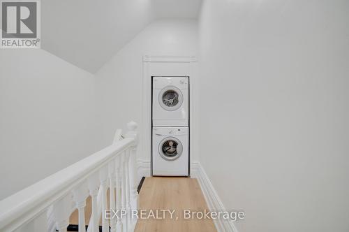 28 Springbank Drive, London South, ON - Indoor Photo Showing Laundry Room