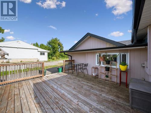 9 Beverly Street, Kawartha Lakes (Lindsay), ON - Outdoor With Deck Patio Veranda With Exterior
