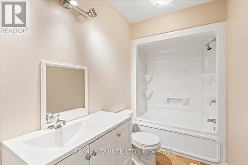 240 College Street E, Belleville (Belleville Ward), ON - Indoor Photo Showing Bathroom