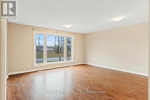 240 College Street E, Belleville (Belleville Ward), ON - Indoor Photo Showing Other Room