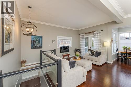 2155 8Th Avenue, Prince George, BC - Indoor Photo Showing Living Room