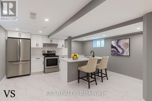 78 Martimas Avenue, Hamilton, ON - Indoor Photo Showing Other Room