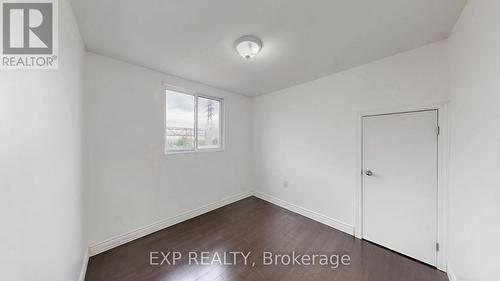 78 Martimas Avenue, Hamilton, ON - Indoor Photo Showing Other Room