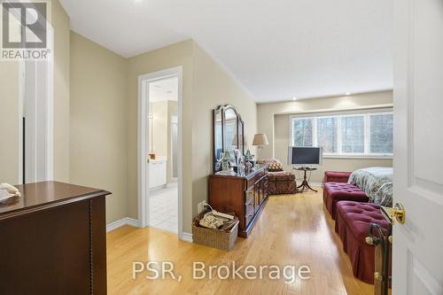 35 - 2000 The Collegeway, Mississauga, ON - Indoor