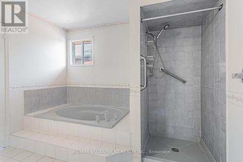 267 Macedonia Crescent, Mississauga, ON - Indoor Photo Showing Bathroom