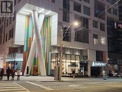 1015 - 576 FRONT STREET W  Toronto, ON M5V 0P8