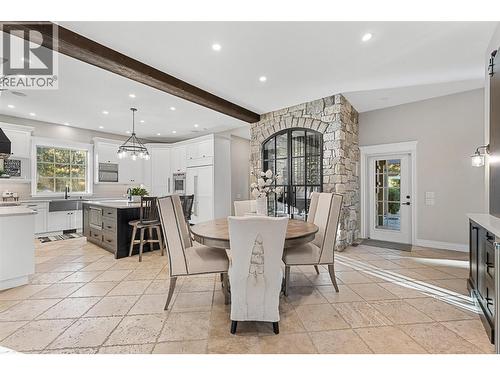 2957 Harvard Road, Kelowna, BC - Indoor Photo Showing Dining Room