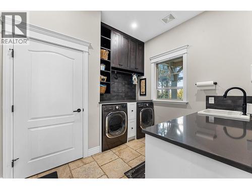 2957 Harvard Road, Kelowna, BC - Indoor Photo Showing Laundry Room