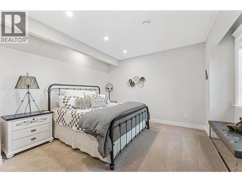 2957 Harvard Road, Kelowna, BC - Indoor Photo Showing Bedroom
