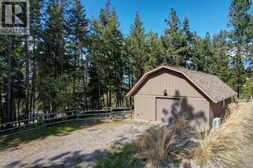 2957 Harvard Road, Kelowna, BC - Outdoor