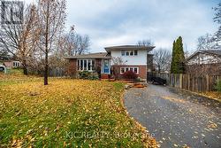 612 MAPLE STREET W  Whitby, ON L1N 3A2