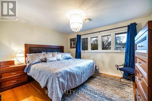 612 Maple Street W, Whitby, ON - Indoor Photo Showing Bedroom