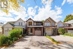 20 CROACH CRESCENT  Toronto, ON M1S 4J1