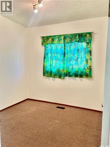 210 South Avenue E, Hafford, SK - Indoor Photo Showing Other Room