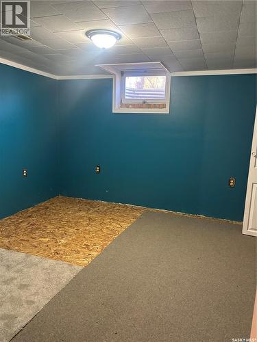 210 South Avenue E, Hafford, SK - Indoor