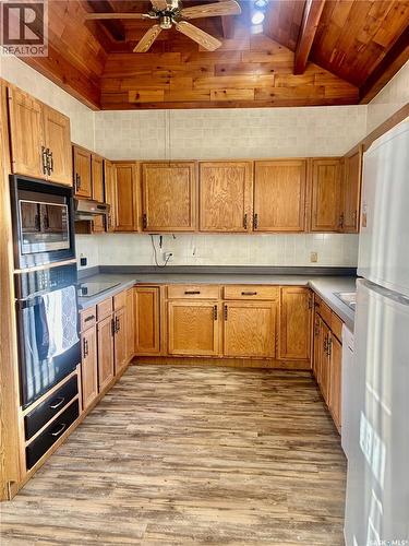 210 South Avenue E, Hafford, SK - Indoor Photo Showing Kitchen